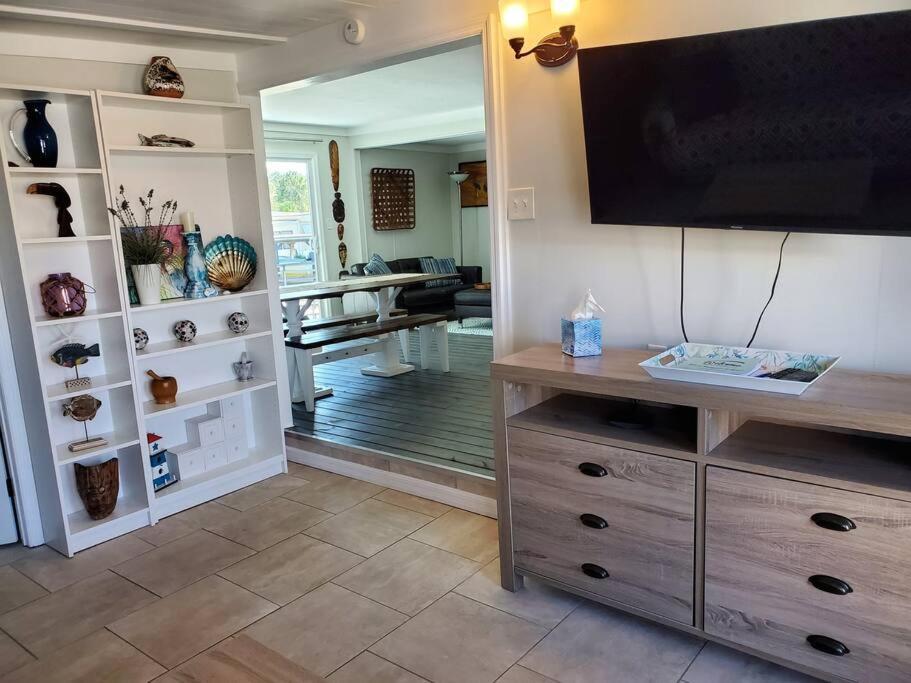 塔瓦雷斯3 Bed, 2 Bath, Waterfront, Dock, Large Driveway别墅 外观 照片