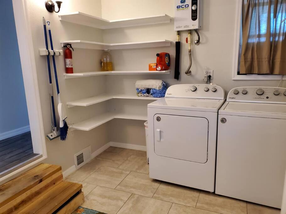 塔瓦雷斯3 Bed, 2 Bath, Waterfront, Dock, Large Driveway别墅 外观 照片