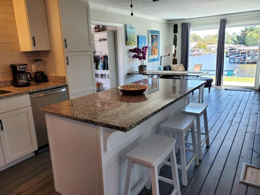 塔瓦雷斯3 Bed, 2 Bath, Waterfront, Dock, Large Driveway别墅 外观 照片